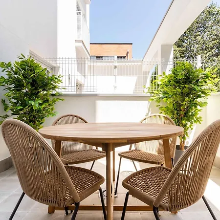 Limehome Oviedo Calle Postigo Bajo Exterior photo